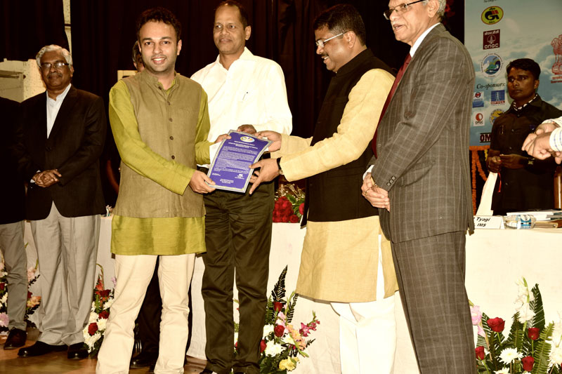 IMS Young Scientist Award in Tropical Meteorology to Dr. Roxy Mathew Koll, handed over by the Minister of Petroleum and Natural Gas, Dharmendra Pradhan